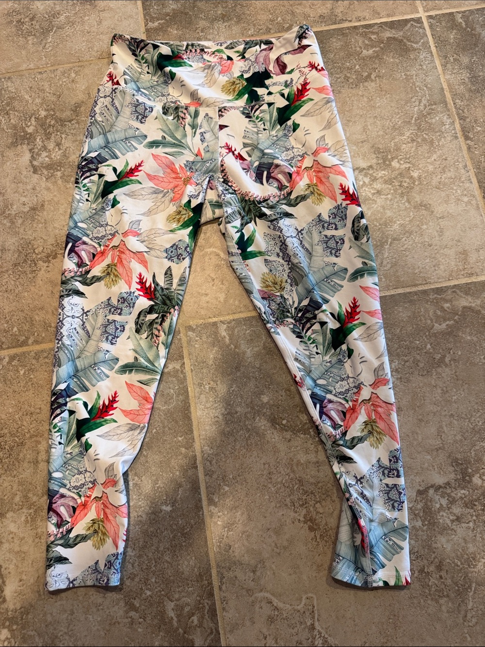 BCBGMaxAzria White Botanical Print Leggings